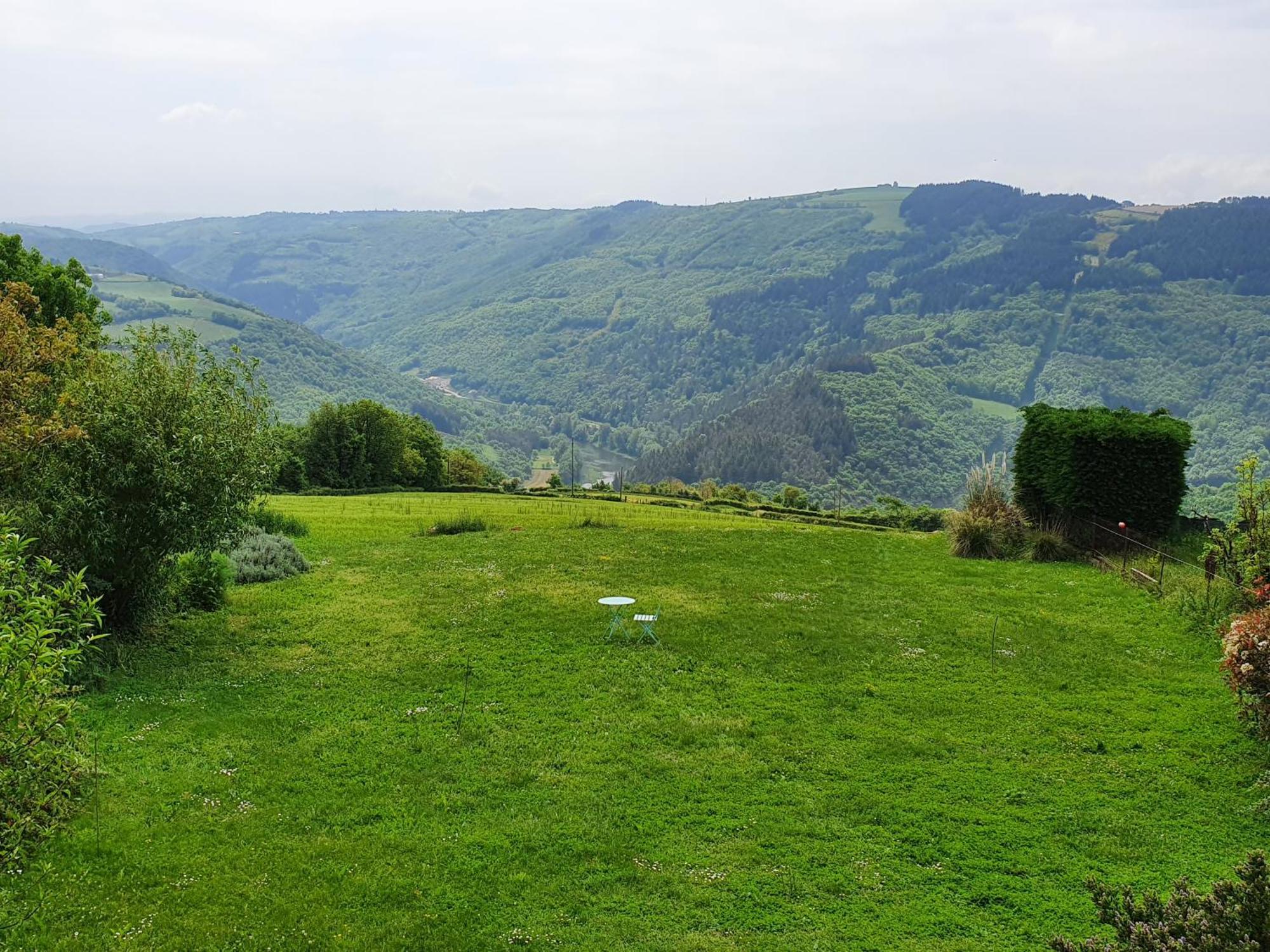 Vila La Colline Du Chat Perche Connac Exteriér fotografie