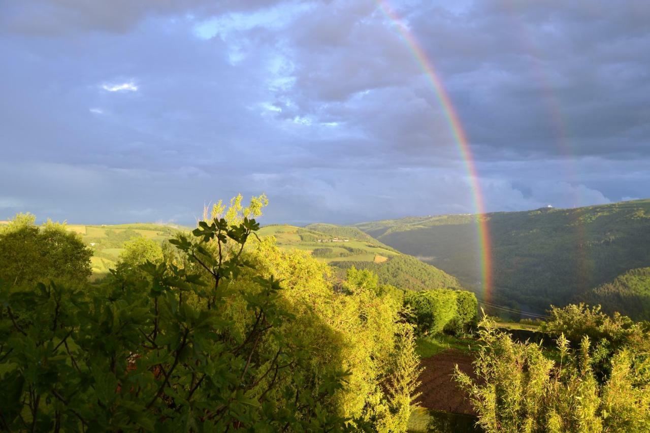 Vila La Colline Du Chat Perche Connac Exteriér fotografie